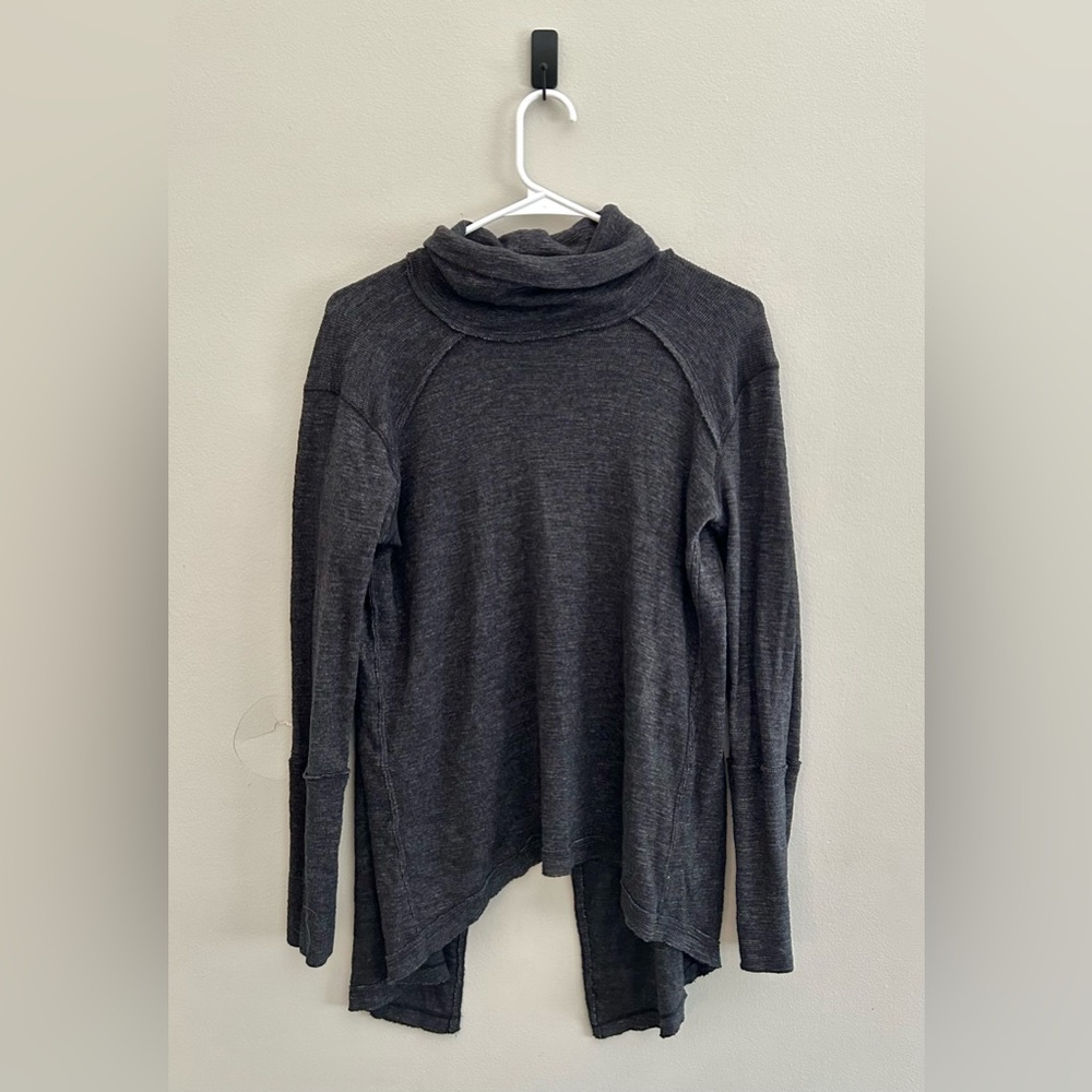 We The Free Open Slit Back Turtleneck Sweater Womens size M Oversized